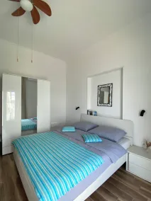 Vacation apartment right on the beach - Image 4