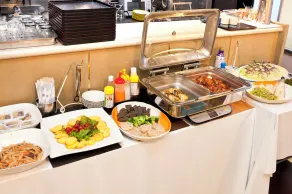 Business Hotel East Park Ritsurin - Image 5