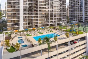 Artsy 32nd Floor Condo with Modern Furnishings & Gorgeous Ocean Views condo - Image 4
