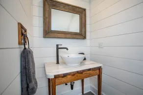 Coastal Maine Cozy Farmhouse for Family Vacations & Wedding Ceremonies  - Image 4