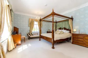 Northolme Hall - Large Country Mansion with Indoor Pool - Image 4