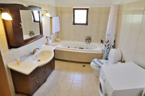 Waterfront with Extraordinary View, Pasithea - Image 4