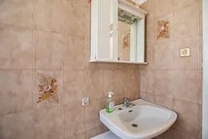 Apartamento 'Melax' con vistas a la montaña, jardín privado y balcón - Image 4