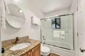 Cozy Mountain Hideaway home - Image 3