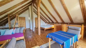 Bright holiday home in a clearing - Image 4
