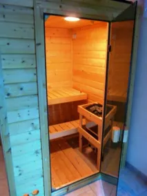 Luksuspavillon 8/10 pers. (+14 personer) med opvarmet swimmingpool på 3 ha - Image 2