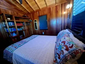 Therapy - Entire Property - AC, Boat Transfer, Starlink - Image 5