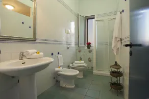 Appartement lumineux avec vue sur la plage et accès direct à la mer - Image 2