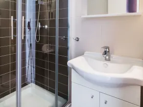 Cosy apartment for 5 people with pool, A/C, WIFI, TV and terrace - Image 4