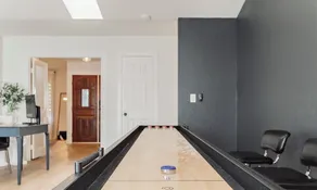 Beautiful Home w/Sparkling Swimming Pool, 4 Miles To The Strip, Pet Friendly! - Image 2