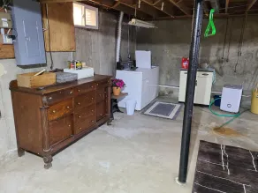 Cabin Near Mississippi River in Brownsville, Minnesota - Image 2