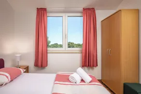 Peaceful Retreat Apartments With Terrace - Image 3