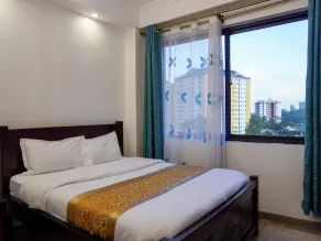 Cozy1BR with gym&pool in SIAYA PARK Kileleshwa - Image 5