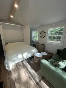 Chic PRIVATE cabin in the woods --> queen bed, deck, high-speed Wifi - Image 4