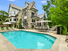 Above Austin Icon | Waterfront Lake Austin | Pool l Sauna l Game Rm I Family - Image 2