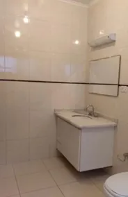 House 150 meters from the beach, with 24-hour security, swimming pool and full infrastructure. - Image 4