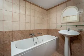 Exquisite Retreat For Two - Image 3