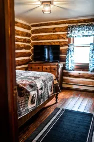 Rustic Mountain Getaway w/ Pool + Hot Tub Near Penn's Creek - Image 4