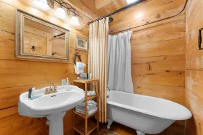 The Lazy K Cabin cabin - Image 4