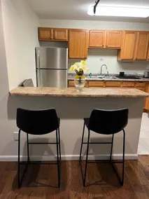 2 Bedroom; 30 Day Min; Must Email ID to Confirm stay; Professionals Only - Image 5