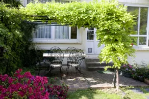 Uma encantadora casa de hóspedes em um jardim a 500m de Paris - Image 5