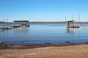 The Porch House - Lake Views, Huge Porch, Fire Pit & Beach Access - Image 4
