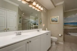Gorgeous Sunset Island condo, 2 Pools, FREE Linens & Towels! - Image 5
