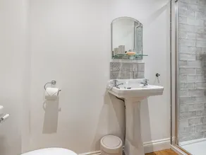 4 bedroom accommodation in Dorrington, near Lincoln - Image 3