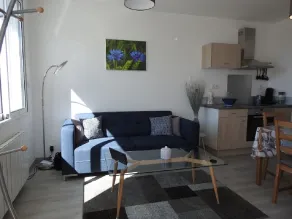 Appartement situé au premier étage d'une petite résidence en comportant quatre - Image 5