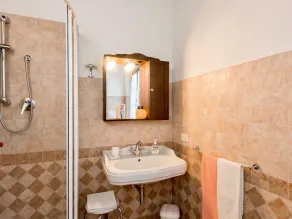 Dejlig lejlighed i villa for 6 gæster med pool, WIFI, klimaanlæg, TV og terrasse - Image 3