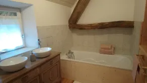 Le nid du Bouvreuil Entre Sioule et Volcans D'auvergne - Image 2