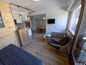 Apartment T2 cabin 6 P 38m2 quiet with sauna and jacuzzi near telecabi - Image 4