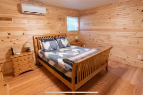 3 bedroom Lakeside Home Embden Pond - Image 4