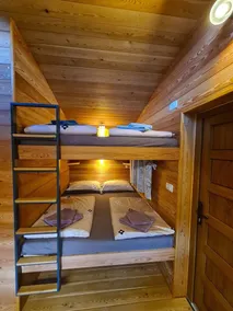 ROMANTIC LU GLAMP WITH HOT TUBE - Image 4