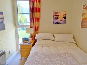 6 Avocet Quay -  a lodge/cabin that sleeps 4 guests  in 2 bedrooms - Image 3