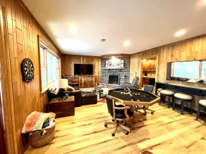 New! Luxury Lakefront Lodge - Pier, Beach, Boats, Hot Tub, Fire pits, Fireplaces - Image 5