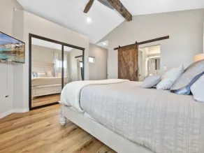 A4609b- Sunset Cliffs Dream Apartment - Image 5