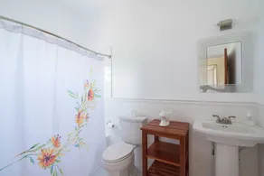 MODERN BEACH SIDE VILLA - Image 3