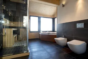 Chalet # 3 with sauna, indoor whirlpool and outdoor whirlpool - Image 5