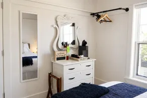 Mermaid Cove | Cozy Room with Ensuite | Sunset Views of Main St. | Sleeps 2 - Image 4