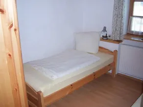 Helle Ferienwohnung mit Wohnküche, 2 Schlafzimmern und Balkon - Image 4