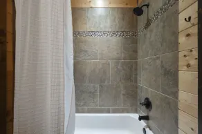 The Big Chill: relax and reminisce with your group in luxury--Sleeps 16!!! - Image 5