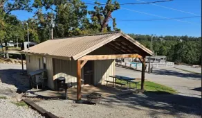 Kellers Kove Cabin and RV Resort - Image 3