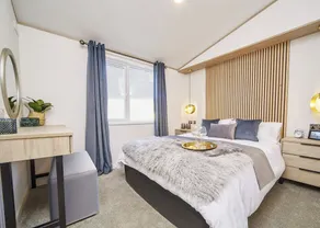 Atlas Lilac Lodge VIP - Image 2