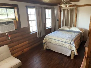Beautiful log cabin with huge wrap around porches! - Image 5