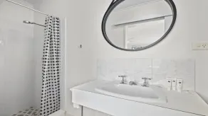 Sea Change - Spectacular views without the huge price tag! Walk - Image 3