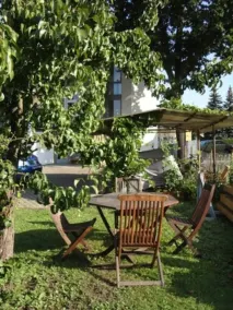 Apartment in the city park - Image 5