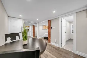A bright & modern urban studio - Image 5