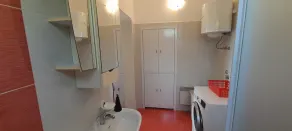 Huge apartment w/ vast garden on a great location - Image 2