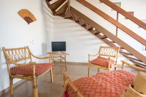 Villa with garden, 200 metres from the beach - Image 2